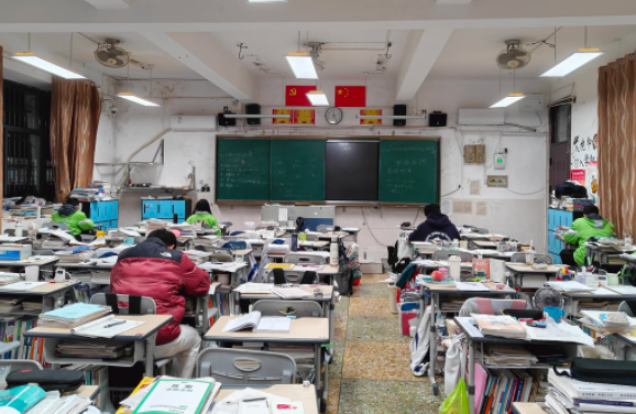 考核點評機制鑄造高素質專業化教師隊伍為品質建造注入教育動能