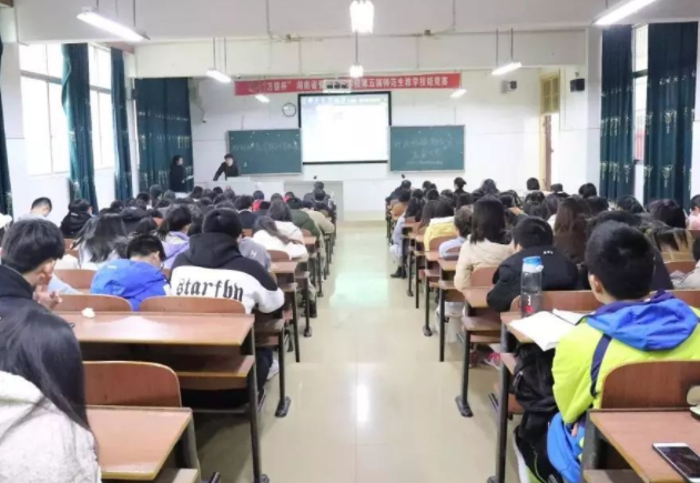 筑牢根基體現出以教育科技人才交融支撐高質量發展的前瞻性布局