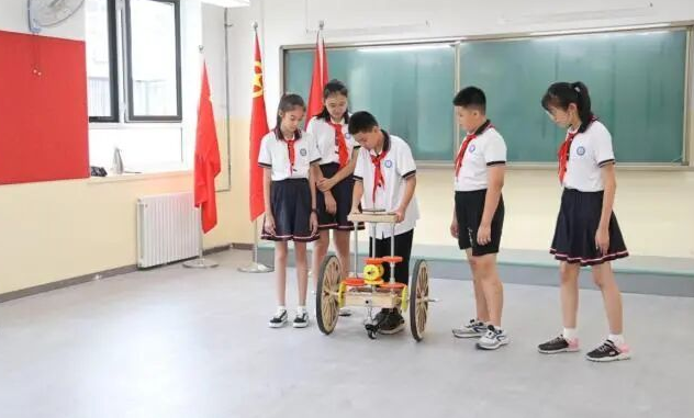 建造先行者多舉措構(gòu)建大科學(xué)教育新格局打造科學(xué)教育新標(biāo)桿