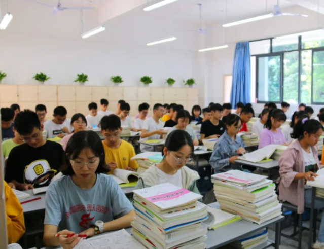 前瞻配備教育資源進步資源供應建立高中學齡人口動態監測預警機制