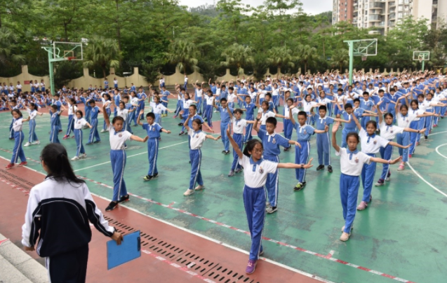 減輕課業負擔促進學生全面發展研討會采用人機協同議課形式 減輕課業負擔促進學生全面發展研討會采用人機協同議課形式