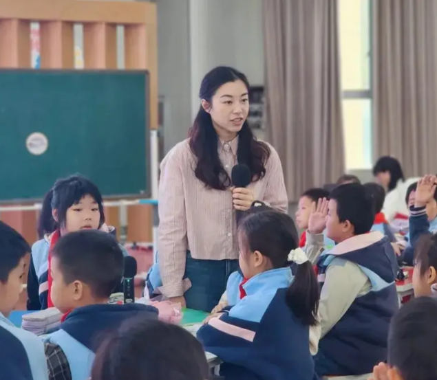 城鄉接合部鄉村地區的資源短板避免“學位過?！迸c“入學難”并存