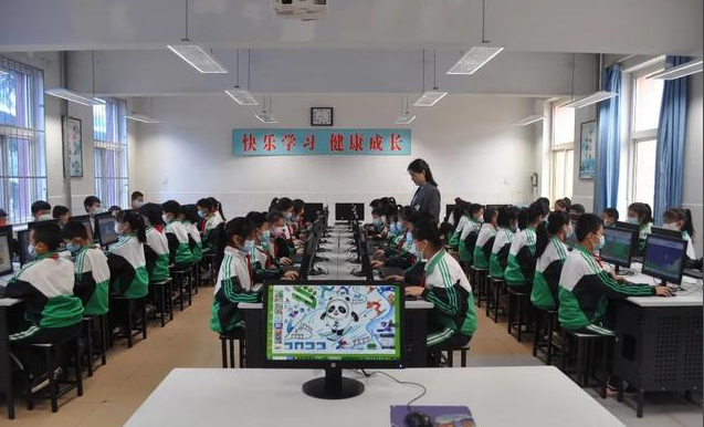 建造家門口的好學(xué)校探索建立組成名校教育組成共同體