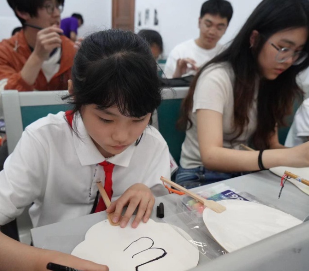 小種子中學(xué)階段學(xué)生們能夠體會(huì)實(shí)踐科學(xué)研究的全過(guò)程